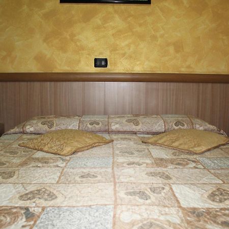 Albergo Posta Genua Rum bild